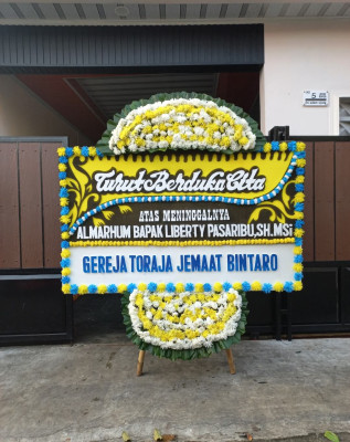 Papan Bunga Duka di Temon Wetan